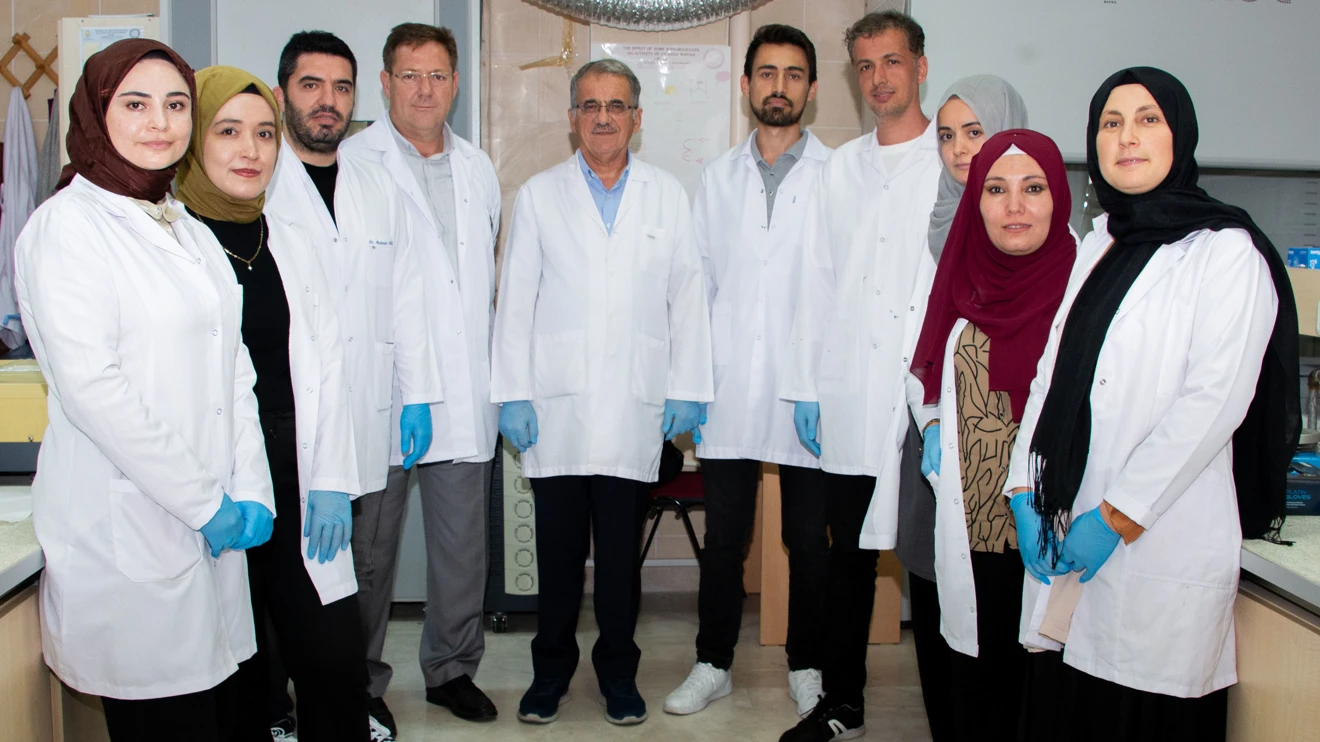 Kanser tedavisinde yan etkileri azaltan akıllı ilaç projesi